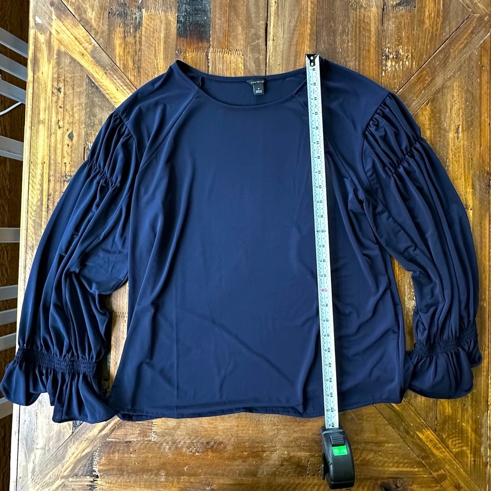 Ann Taylor dark blue/navy poly/spandex blouse. Size M